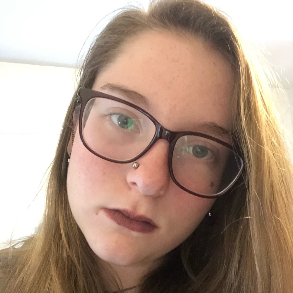 Meet your Posher, Evelyn